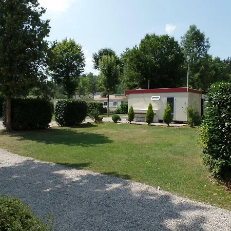 Eifellux Campsite Korperich
