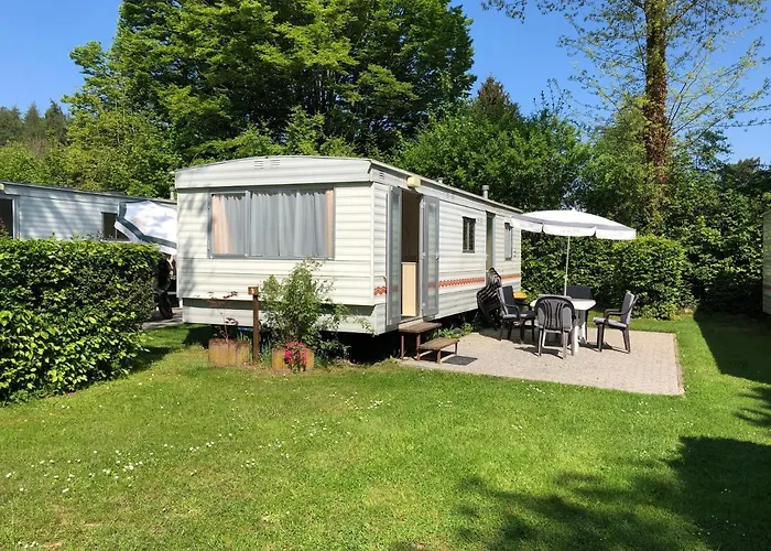 Eifellux キャンプ場