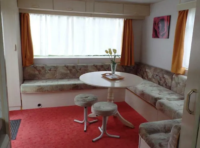 キャンプ場 Eifellux *